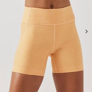 Outdoor Voices yellow spandex and matching sports bra SET!